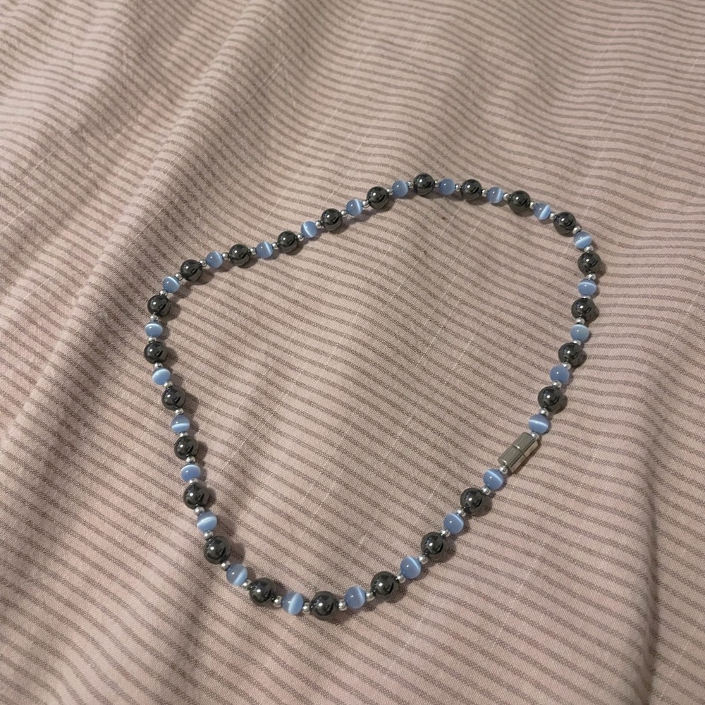 Magnetic necklace/ bracelet